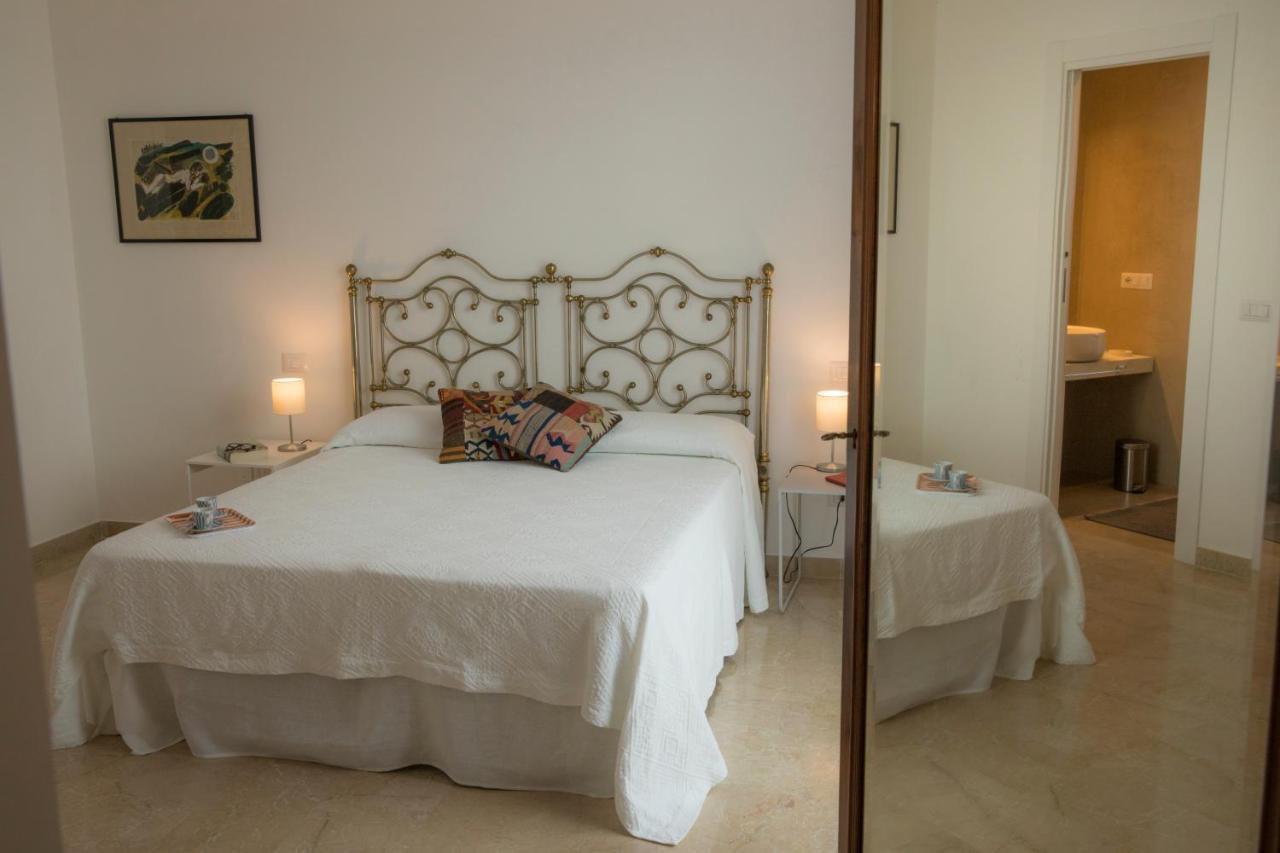 Residenza Lago Syracuse Luaran gambar