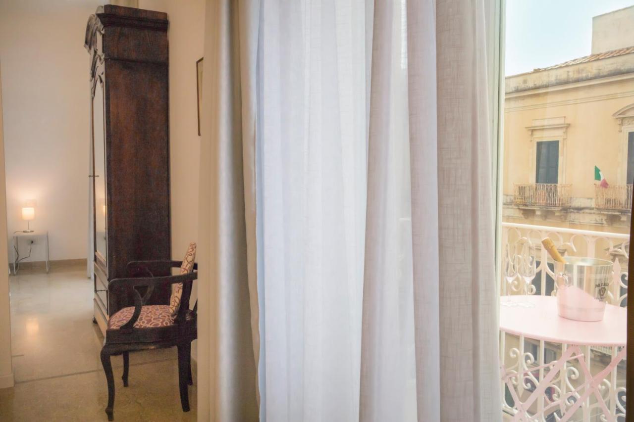 Residenza Lago Syracuse Luaran gambar